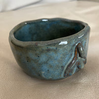 Vulva pottery